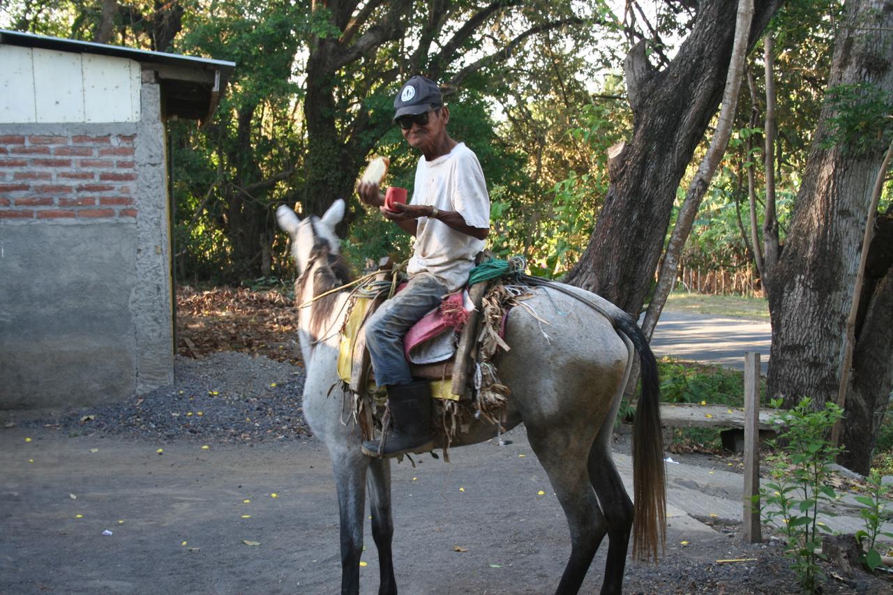 B&B, Family Run Homestay, Hospedaje La Penita Altagracia Eksteriør bilde