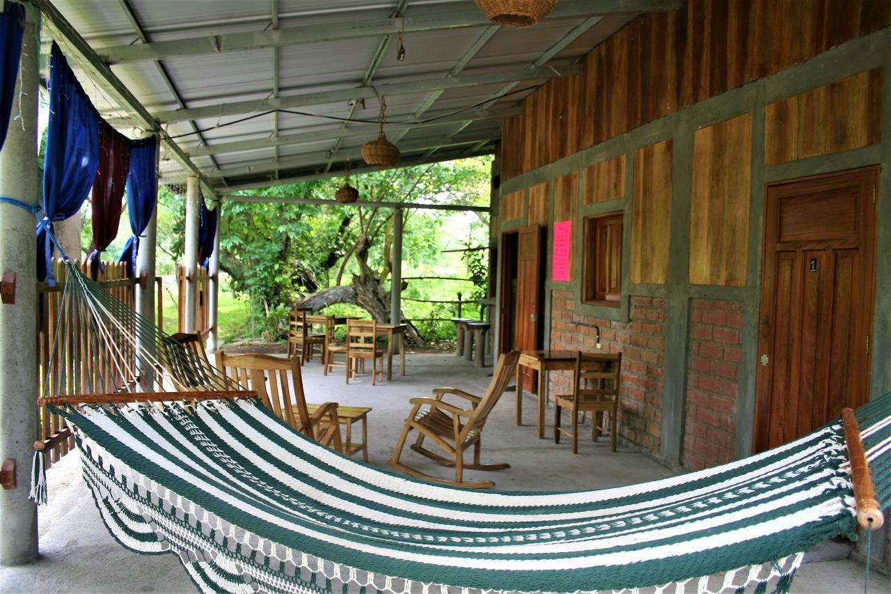B&B, Family Run Homestay, Hospedaje La Penita Altagracia Eksteriør bilde